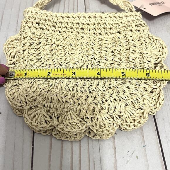 NWT Forever 21 Girls Bohemian Straw Scalloped Strap Beach Purse - Picture 9 of 10